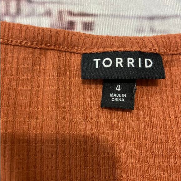 Torrid 4 Sleeveless Top Womens 4X Orange Stretch Crochet V Neck - Picture 2 of 11